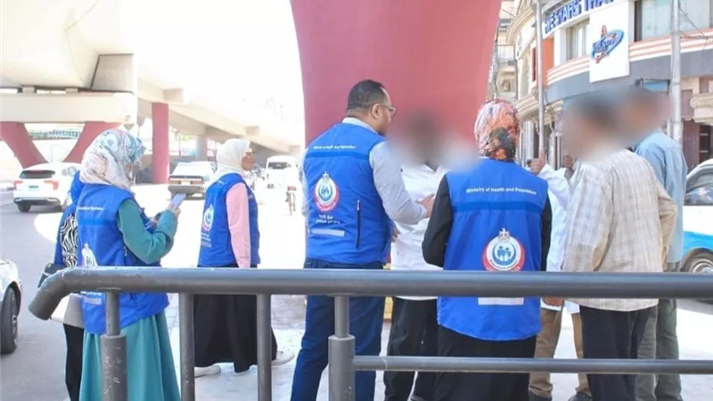 صحة سوهاج تكثّف الحملات الميدانية للتحذير من مخاطر المشروبات مجهولة المصدر
