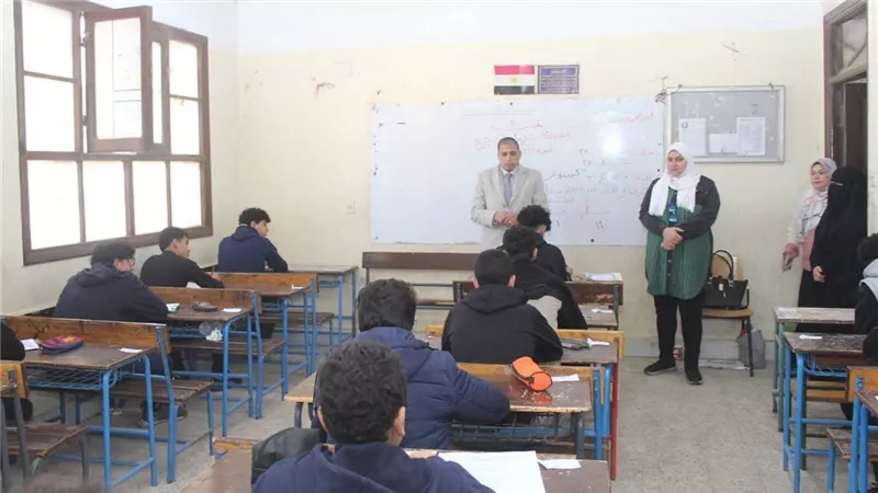 ننشر الواجب المنزلي والتقييم الأسبوعي الثالث تاريخ للصف الأول الثانوي