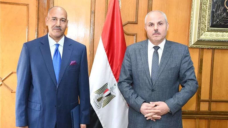 3 وصايا من رئيس جامعة قناة السيوس الى وكيل كلية الزراعة الجديد 
