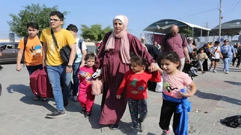 قادمون من غزة.. معبر رفح يستقبل دفعة جديدة من الجرحى الفلسطينيين|فيديو