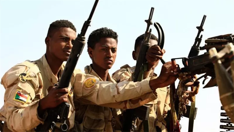 بسبب معارك الطينة.. تشاد تغلق جميع المعابر الحدودية مع السودان