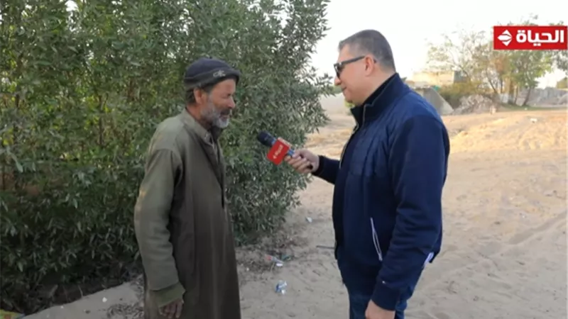 دموع على باب الله.. قصة مسن هزت القلوب في «أجمل ناس»|فيديو
