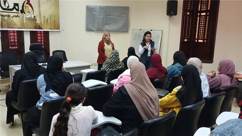 «القومي للمرأة» ينظم برنامج تدريبي لـ «تمكين الأسرة المصرية»| صور