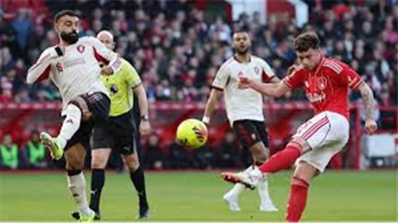 تراجع مستوى محمد صلاح يثير القلق بعد فوز ليفربول القاتل على نوتينجهام