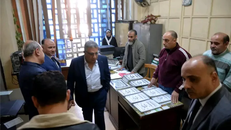 محافظ الدقهلية يهنئ العاملين بديوان المحافظة برمضان 