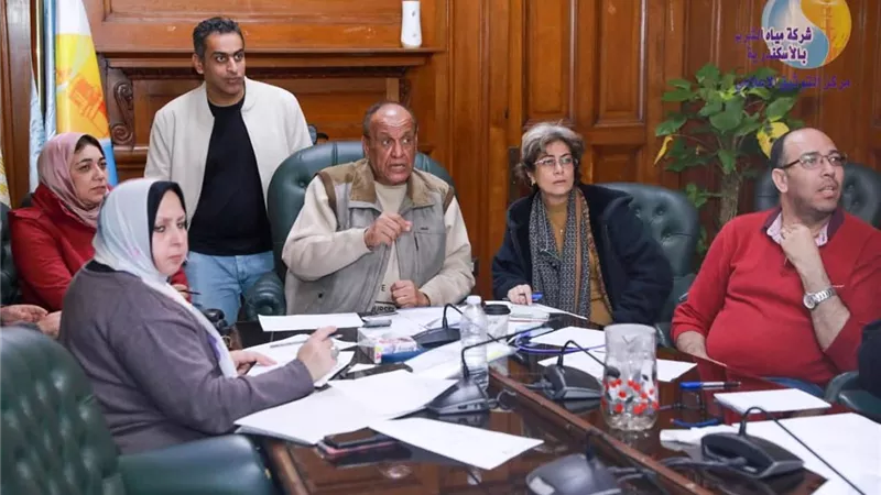 تفاصيل الاجتماع الأول لرئيس مياه الإسكندرية الجديد عقب توليه المسؤولية 