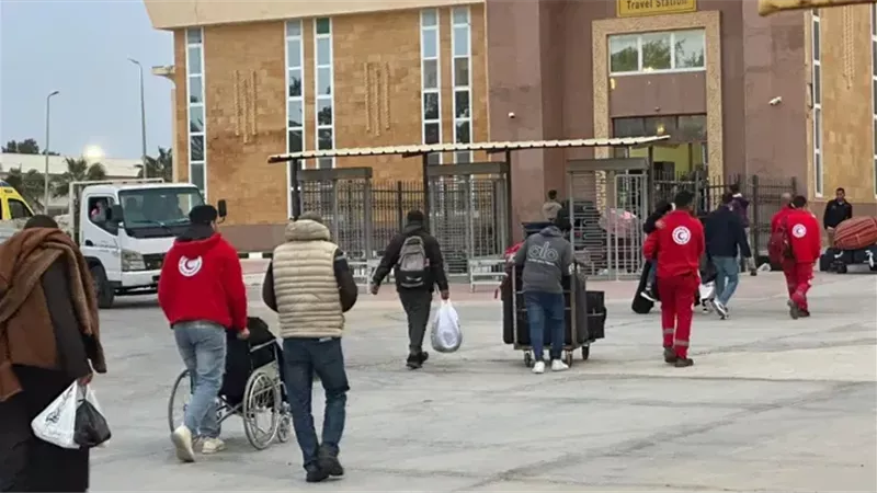 معبر رفح.. عودة دفعة جديدة من الفلسطينيين إلى قطاع غزة|فيديو