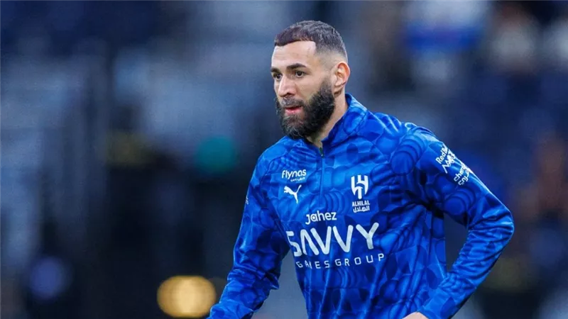 تقارير تكشف مصير كريم بنزيما من الرحيل بعد خروج الهلال من أبطال آسيا 