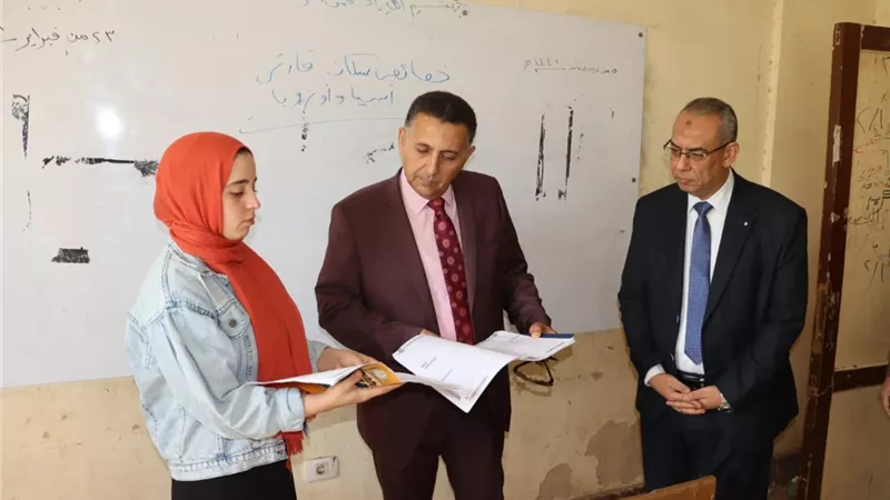 محافظ القليوبية يجري جولة مفاجئة على مدرستين ويتفقد طريق شبين–طوخ