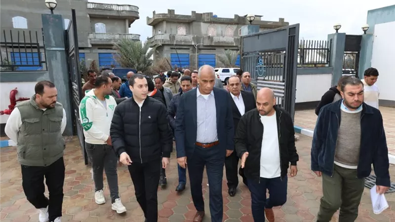 محافظ كفر الشيخ يتفقد وحدة طب أسرة وقف بحري بمطوبس