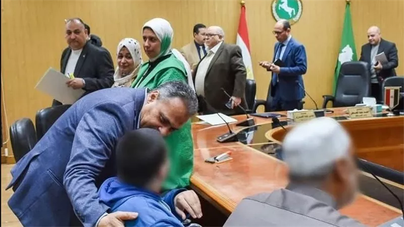 شهر الخير.. محافظ الشرقية يقرر توفير 10 فرص عمل بالقطاع الخاص لذوي الهمم