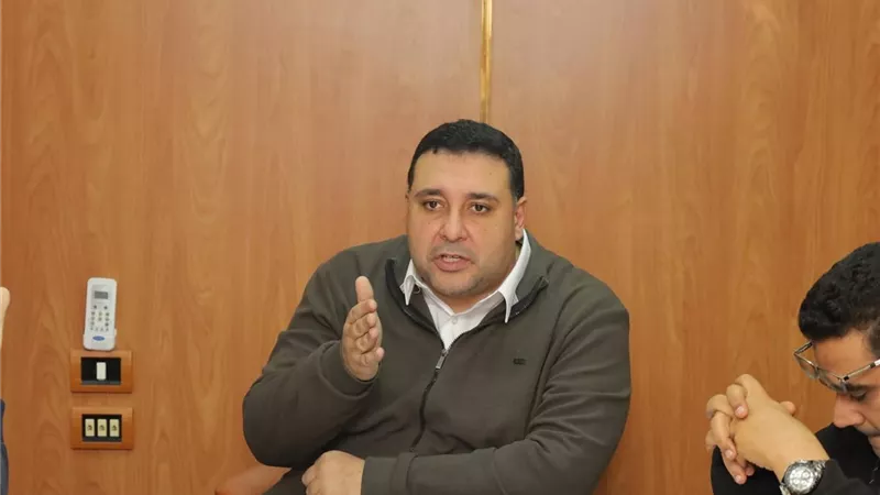 رئيس مياه البحيرة يتابع تنفيذ مشروعات الإحلال والتجديد و«حياة كريمة»
