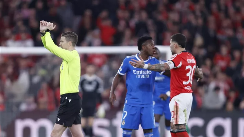 يويفا يقرر إيقاف بريستياني بسبب العنصرية ضد فينيسيوس