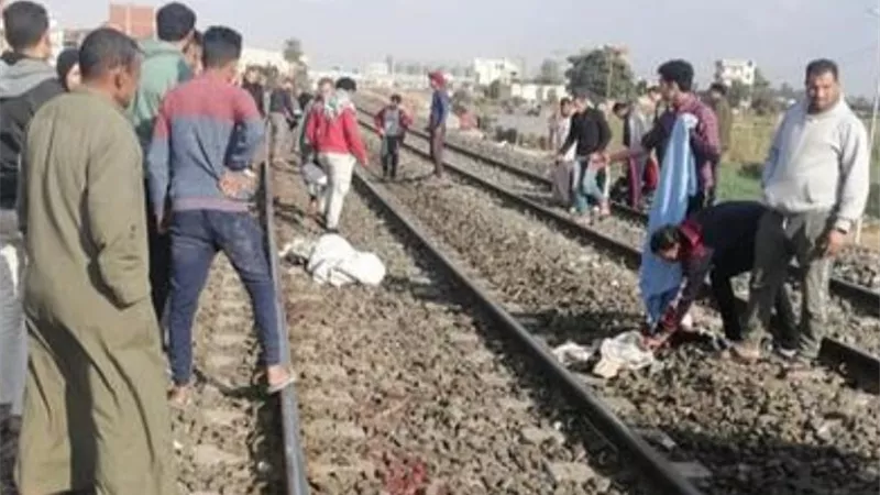 مصرع طفل وإصابة آخر دهسهما قطار بمدينة كفر البطيخ بدمياط