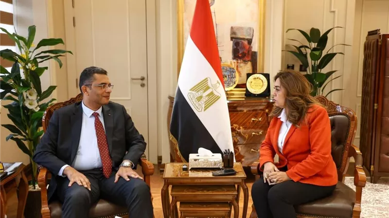 وليد البرقي: تنسيق لتعزيز البدائل البيئية والحد من البلاستيك بالبحر الأحمر