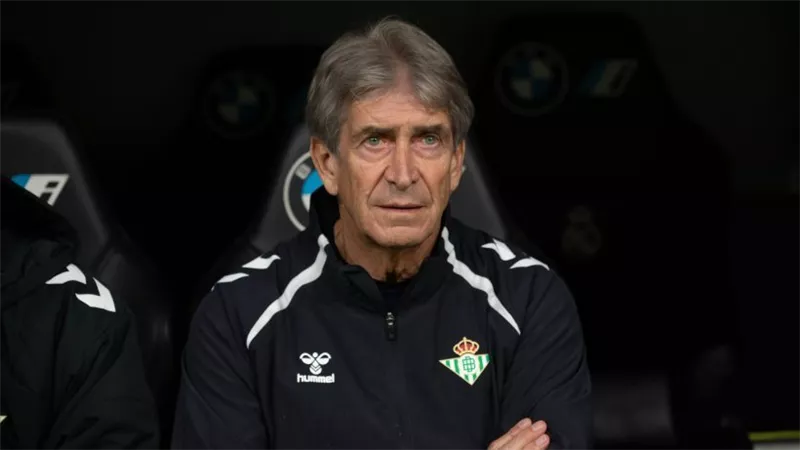 متفوقا على أربيلوا.. بيليجريني المدرب الأفضل لشهر فبراير بالدوري الإسباني