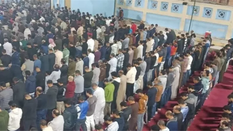 خشوع وإقبال كثيف في اليوم الخامس من رمضان بمسجد الشبان المسلمين بالمنيا