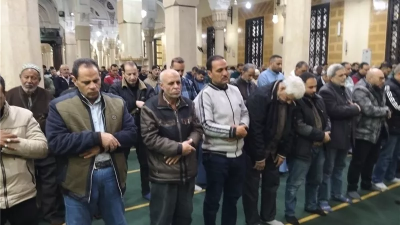 أجواء إيمانية من صلاة القيام بمسجد سيدي ابراهيم الدسوقي بكفر الشيخ| فيديو