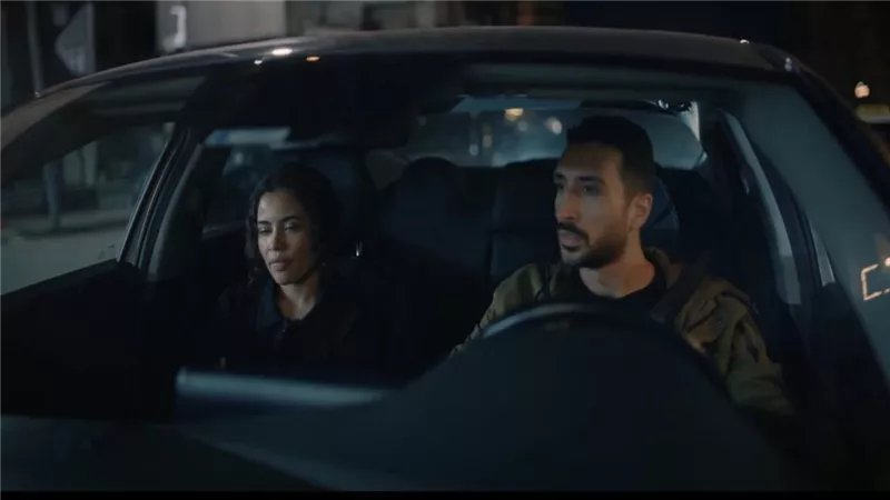 حسن حفني يساعد مي عمر وشقيقتها تمنعه في مسلسل الست موناليزا الحلقة 7