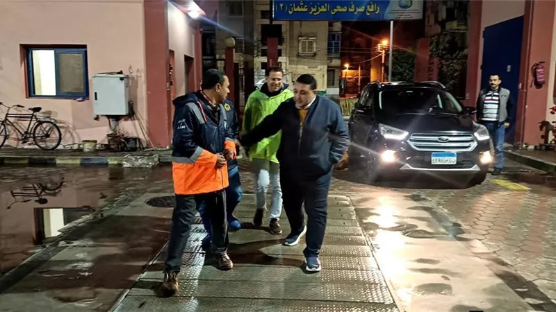 استعدادات مكثفة لمواجهة الطوارئ.. رفع درجة الاستعداد القصوى بمياه البحيرة