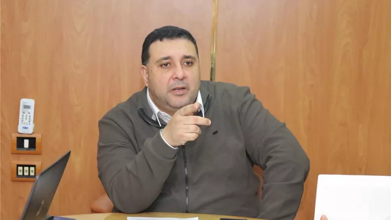 التراس يعلن اكتمال حصر أصول الدولة بشركة مياه البحيرة ويشيد بجهود العاملين