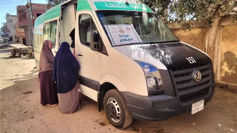 صحة كفر الشيخ: فحص 817 مواطناً وإحالة 4 مرضى  للمستشفى
