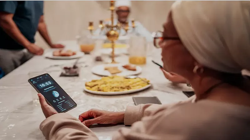 شريك رقمي.. الذكاء الاصطناعي في رمضان لتنظيم العبادات| فيديو