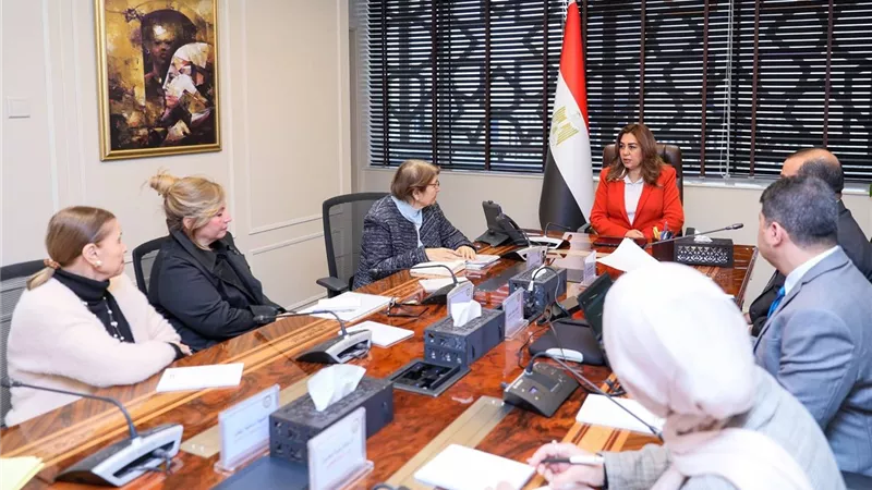منال عوض: متابعة الأشجار وبرامج توعوية للطلاب لتعزيز التشجير