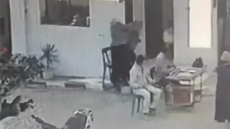 مشادة واشتباك بين موظفة وزميلها داخل مديرية الزراعة بالغربية|تفاصيل