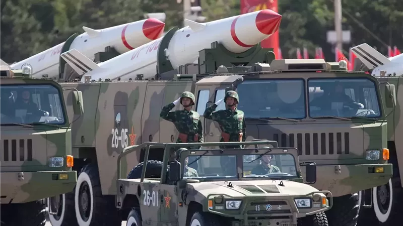 إيران تعتزم شراء صواريخ صينية مضادة للسفن أسرع من الصوت