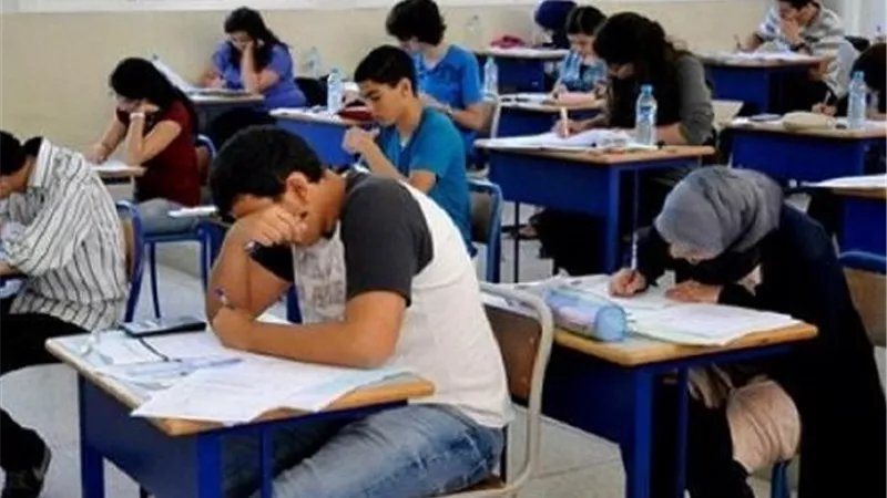 نماذج استرشادية للغة الإنجليزية للدبلومات الفنية 2026.. بنظام البوكليت