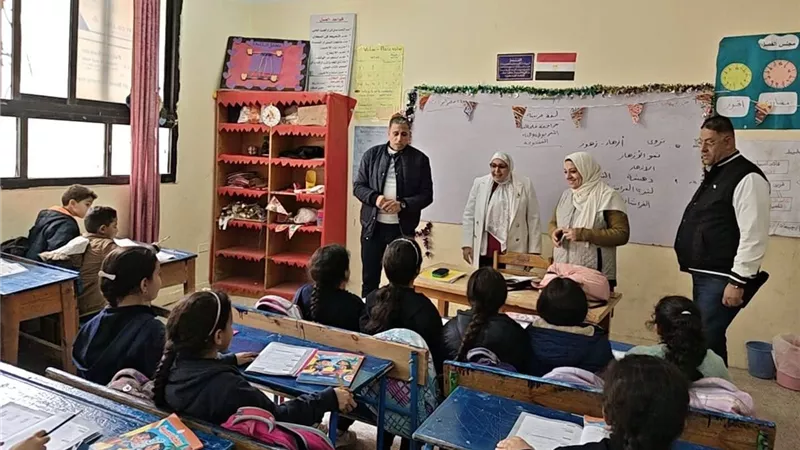 مدير «تعليم الجيزة» يتفقد مدارس إدارتي 6 أكتوبر والشيخ زايد في جولة مفاجئة