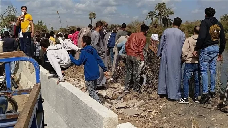 ارتفاع حصيلة انقلاب ميكروباص بترعة الإبراهيمية في ملوي لـ4 وفيات و3 مصابين