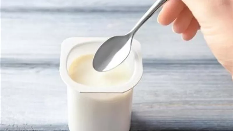هل يسبب الزبادي السرطان في رمضان؟.. الحقيقة العلمية كاملة