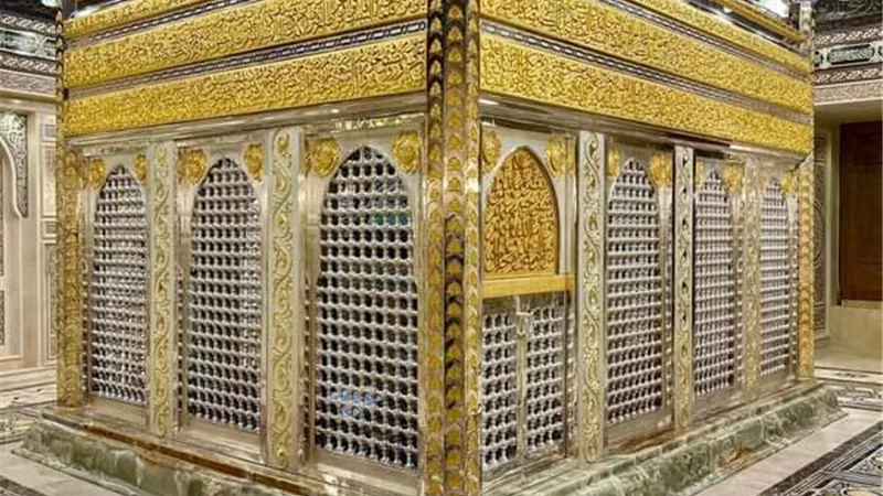 في رحاب آل البيت.. عمرو فاروق يكشف سر التعلق بالمقامات والزيارة الروحية