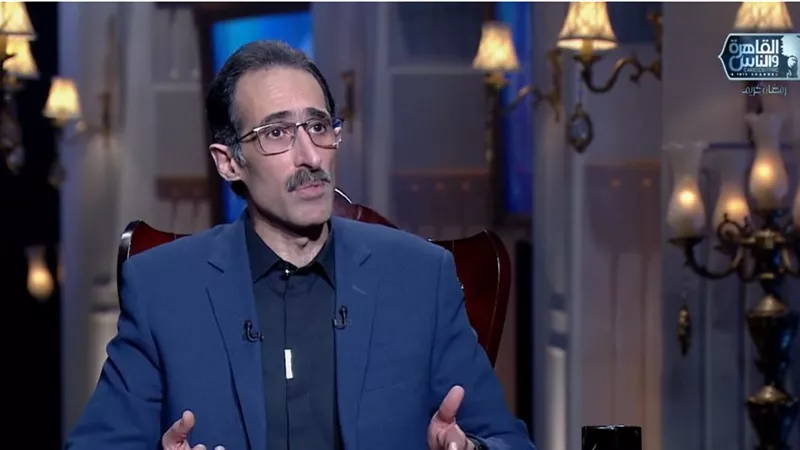   مجدي الجلاد: ما يحدث في العزاءات والأفراح ليس صحافة