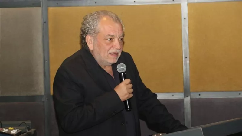 أشرف فايق: إعلانات العائلات تجذب الجمهور لهذا السبب|خاص