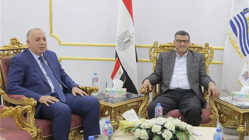 محافظ قنا يستقبل مدير الأمن للتهنئة بتوليه مهام منصبه 