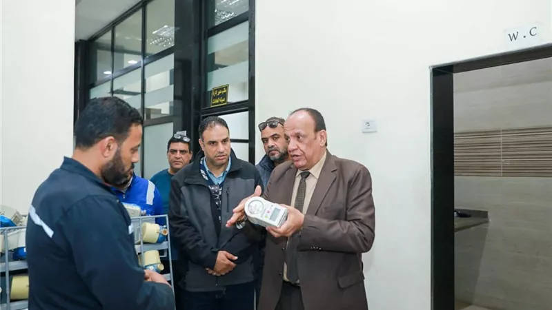 رئيس «مياه الإسكندرية» يتفقد محطتي المنشية والنزهة لمتابعة جودة الخدمات 