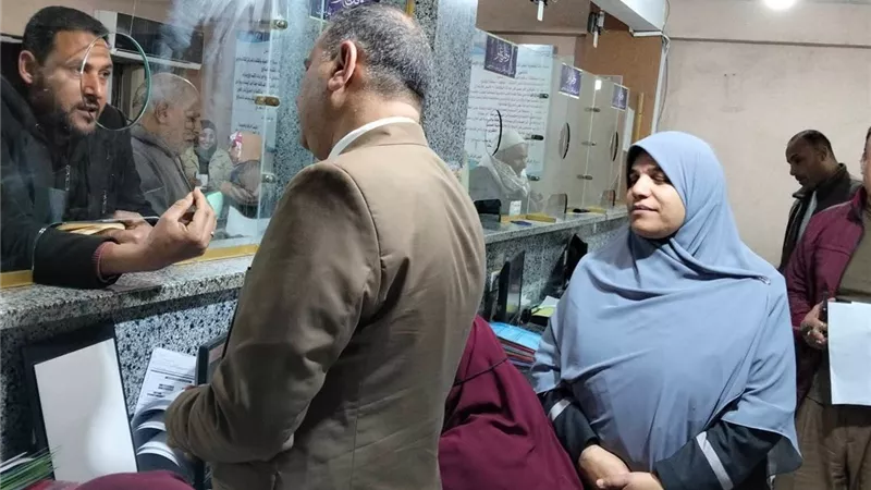 رئيس مدينة سيدي سالم يواصل متابعته لسير العمل بمنظومة التصالح