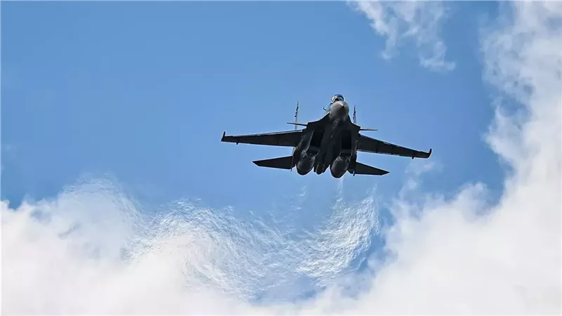 تحطم مقاتلة «Su-30SM» في كازاخستان.. ونجاة الطيارين
