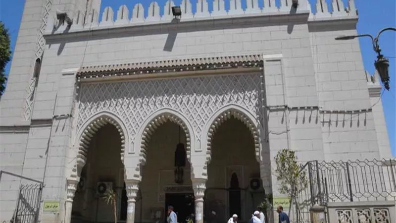 مسجد سيدي أحمد الفولي بالمنيا.. منارة روحانية تزداد تألقا في ليالي رمضان