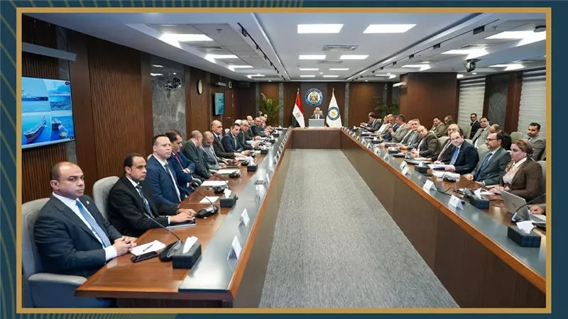 توسعات جديدة بميناء الحمراء البترولي لزيادة تخزين وتداول النفط 