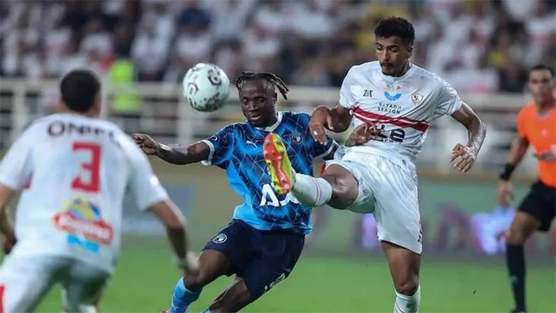 قمة مرتقبة.. موعد مباراة الزمالك وبيراميدز في الدوري المصري