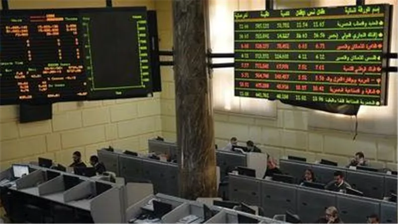 تباين مؤشرات البورصة في ختام الاثنين.. ورأس المال يخسر 15 مليار جنيه