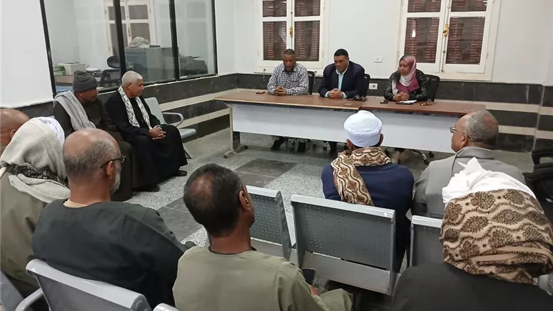 نائب رئيس مدينة أرمنت يعقد لقاء اليوم المفتوح لبحث مطالب المواطنين