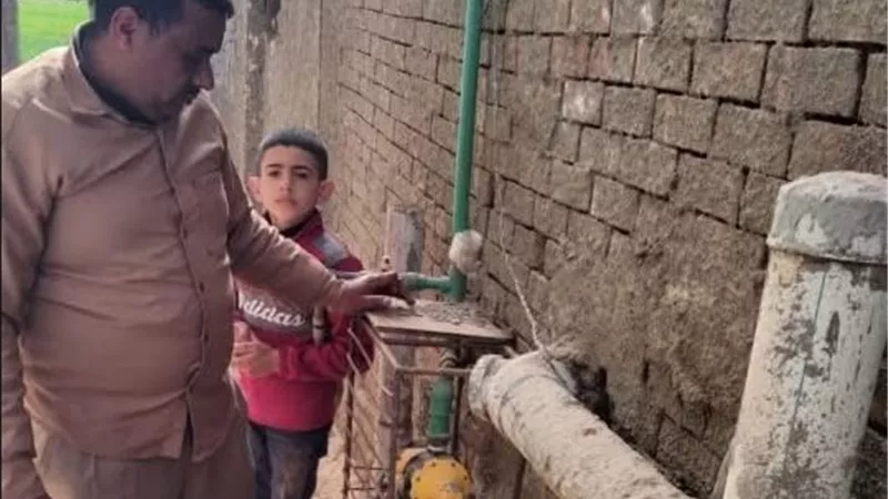 ضبط ورصد حالات تعدٍ على المياه والصرف الصحي بالمخالفة بالشرقية| صور