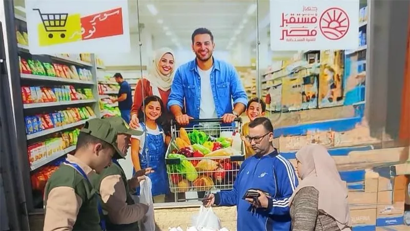 محافظ الغربية يتابع التوافد على سيارات البيع المتنقلة لجهاز مستقبل مصر