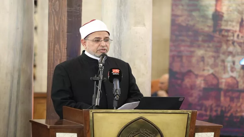 رئيس جامعة الأزهر: علماؤنا بحور في العلم يغترف الناس من واسع علمهم وفكرهم