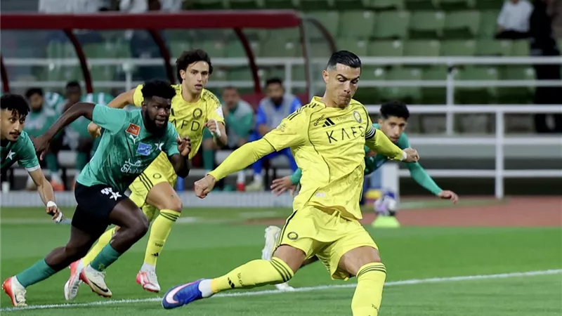 النصر يسحق النجمة بخماسية ويستعيد صدارة الدوري السعودي